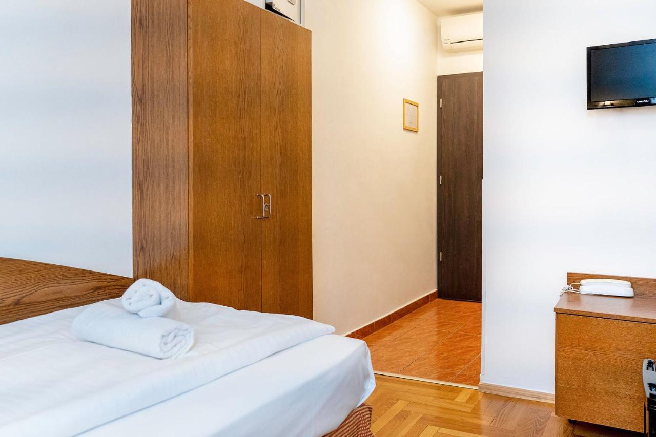 Hotel Metro Budapest Extérieur photo