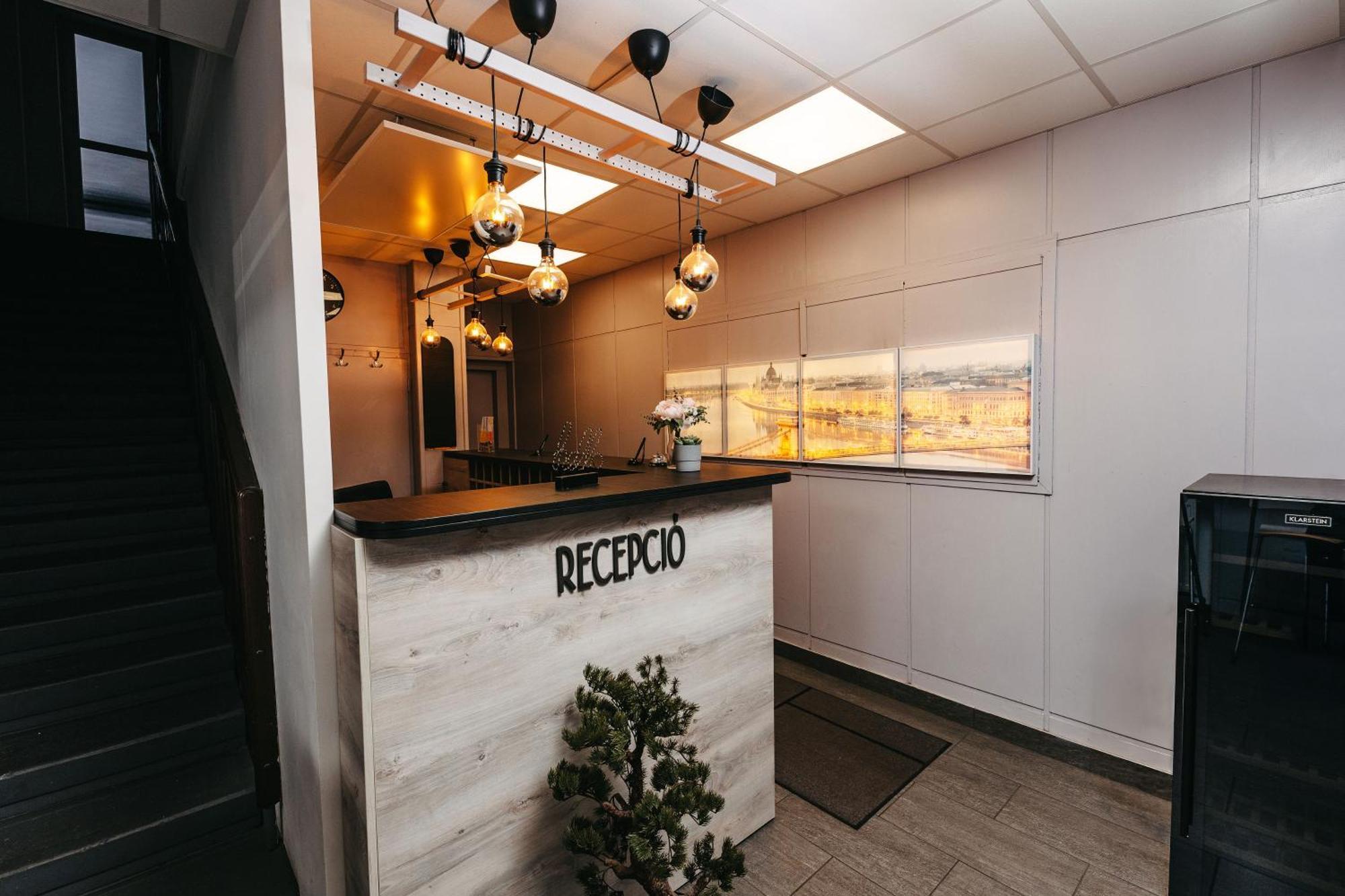 Hotel Metro Budapest Extérieur photo
