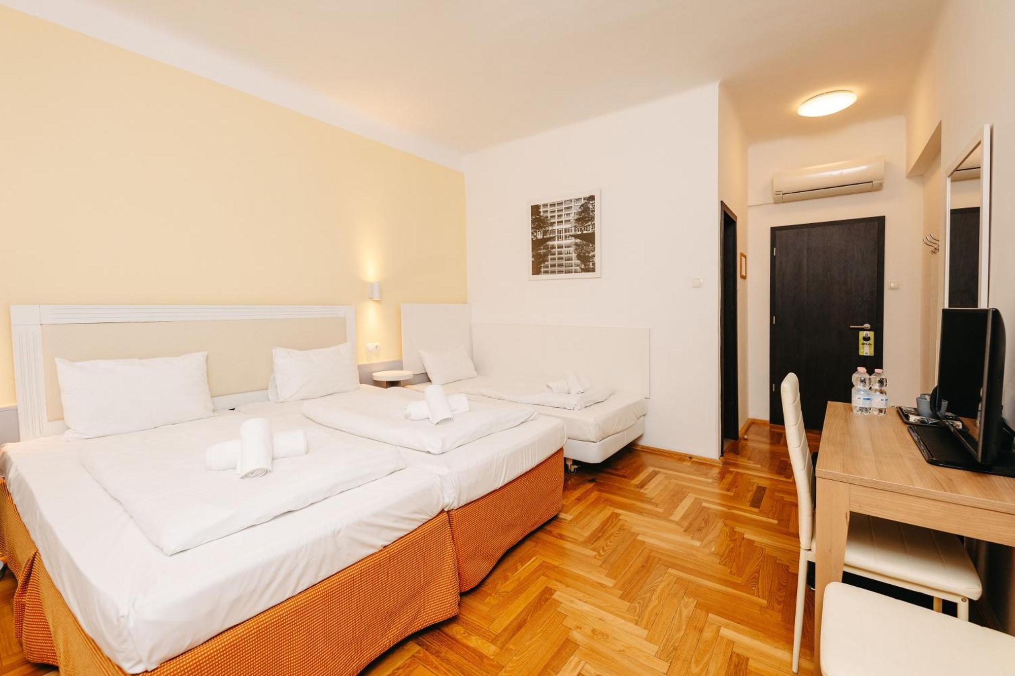 Hotel Metro Budapest Extérieur photo