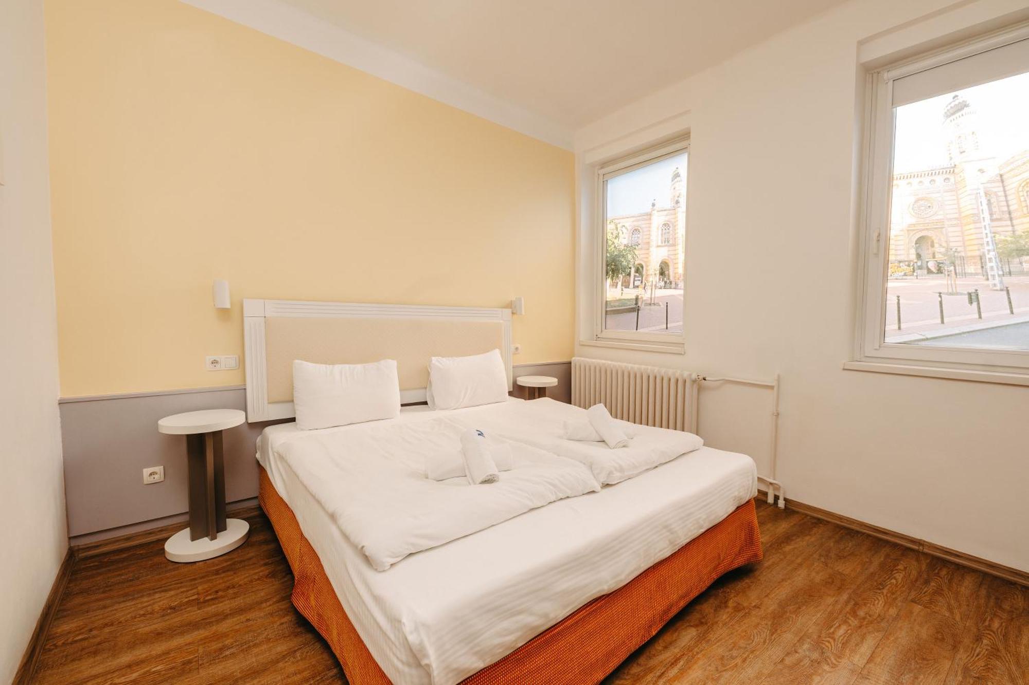 Hotel Metro Budapest Extérieur photo