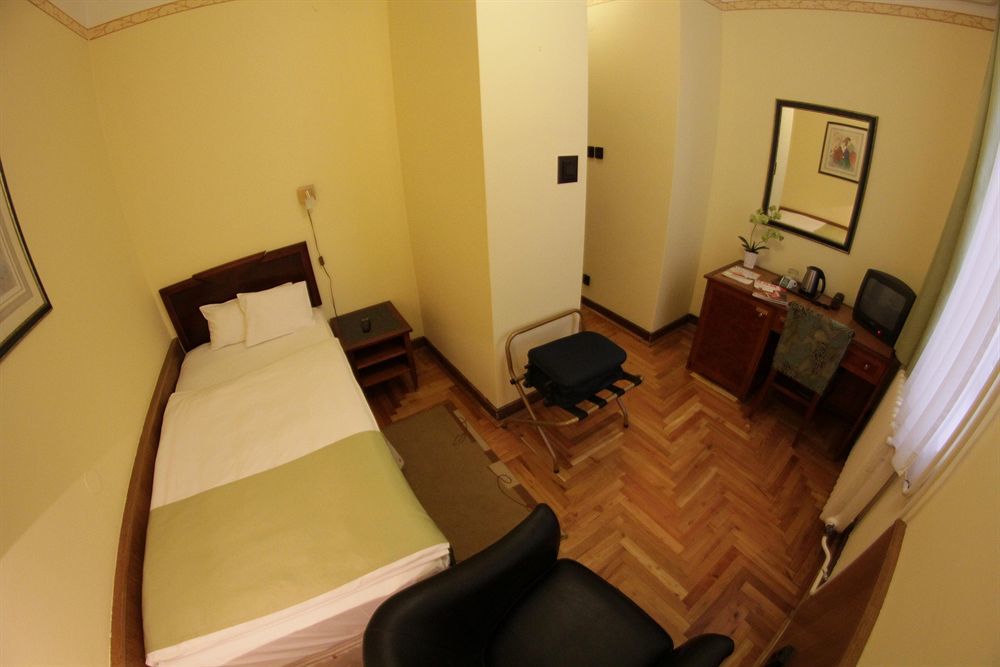 Hotel Metro Budapest Extérieur photo