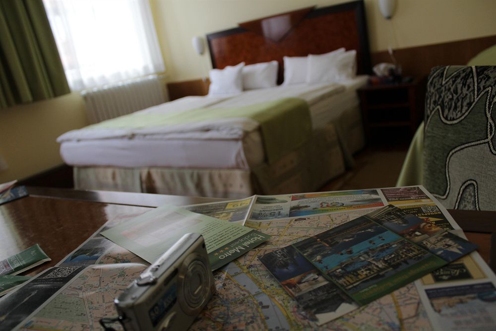 Hotel Metro Budapest Extérieur photo
