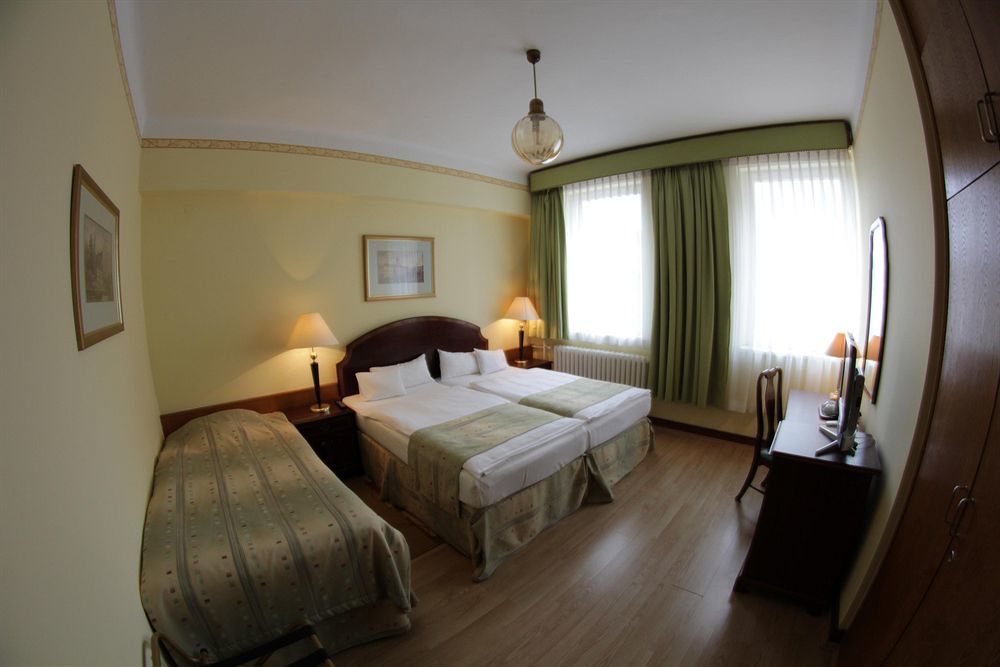 Hotel Metro Budapest Extérieur photo
